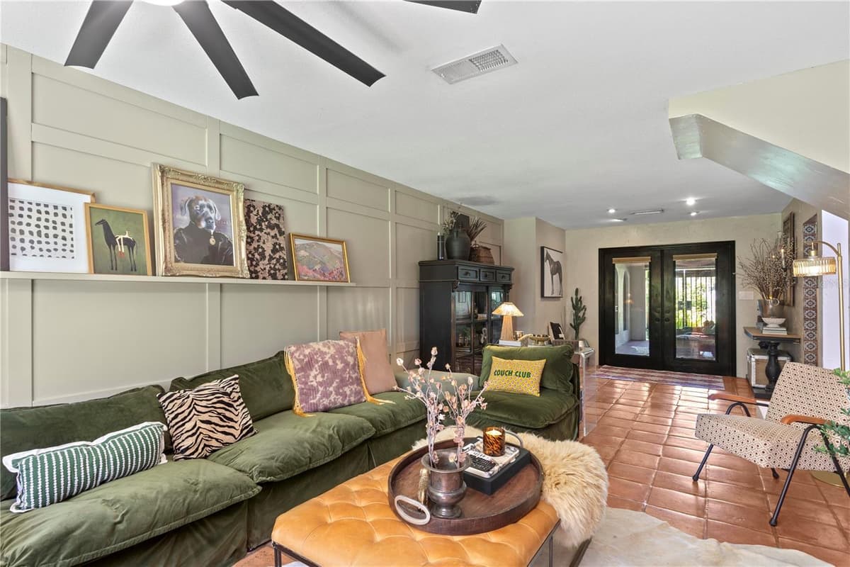 7915 FLOWERFIELD DRIVE — photo 8 of 42