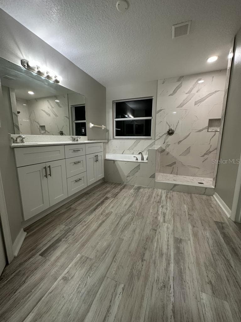 4743 CHALFONT DRIVE — photo 4 of 12