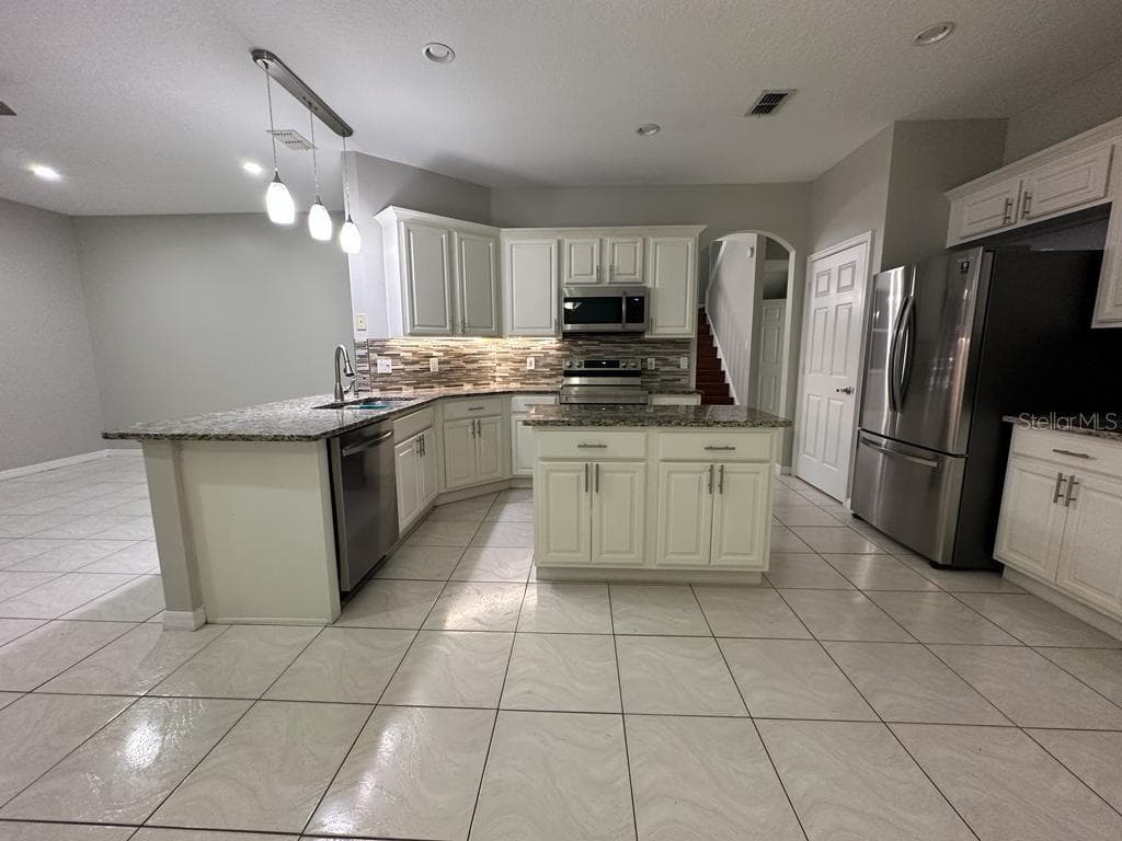 4743 CHALFONT DRIVE — photo 2 of 12