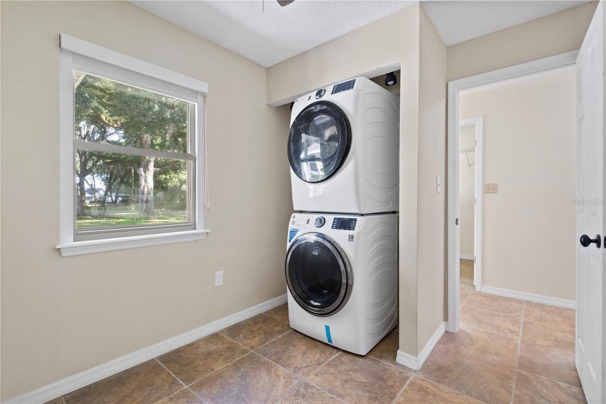 7838 SLOEWOOD DRIVE — photo 16 of 29