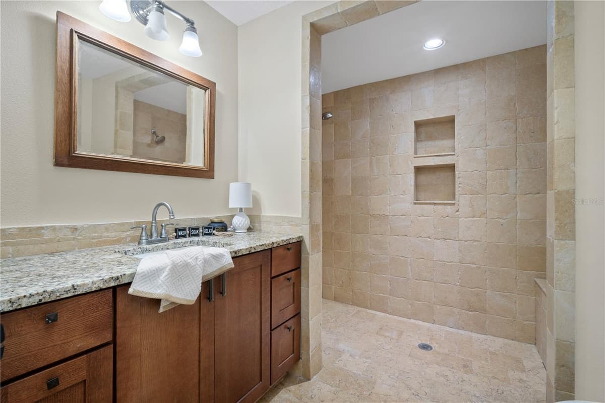 7838 SLOEWOOD DRIVE — photo 15 of 29