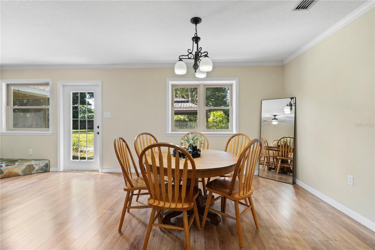 7838 SLOEWOOD DRIVE — photo 8 of 29