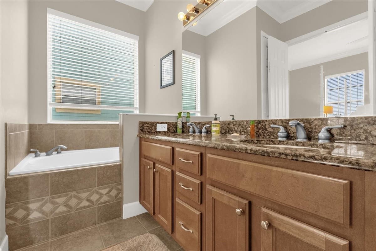 7766 LINKSIDE LOOP — photo 14 of 21