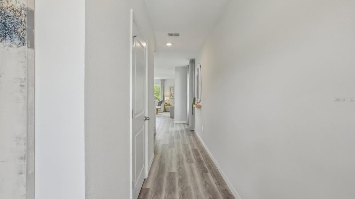 7026 FLINT CREEK DRIVE — photo 16 of 36