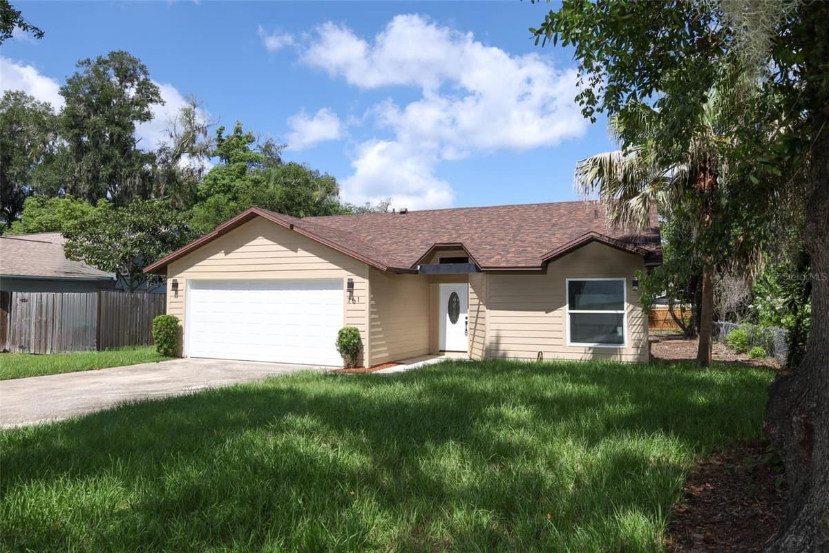 761 ROBINHOOD DRIVE — photo 12 of 39