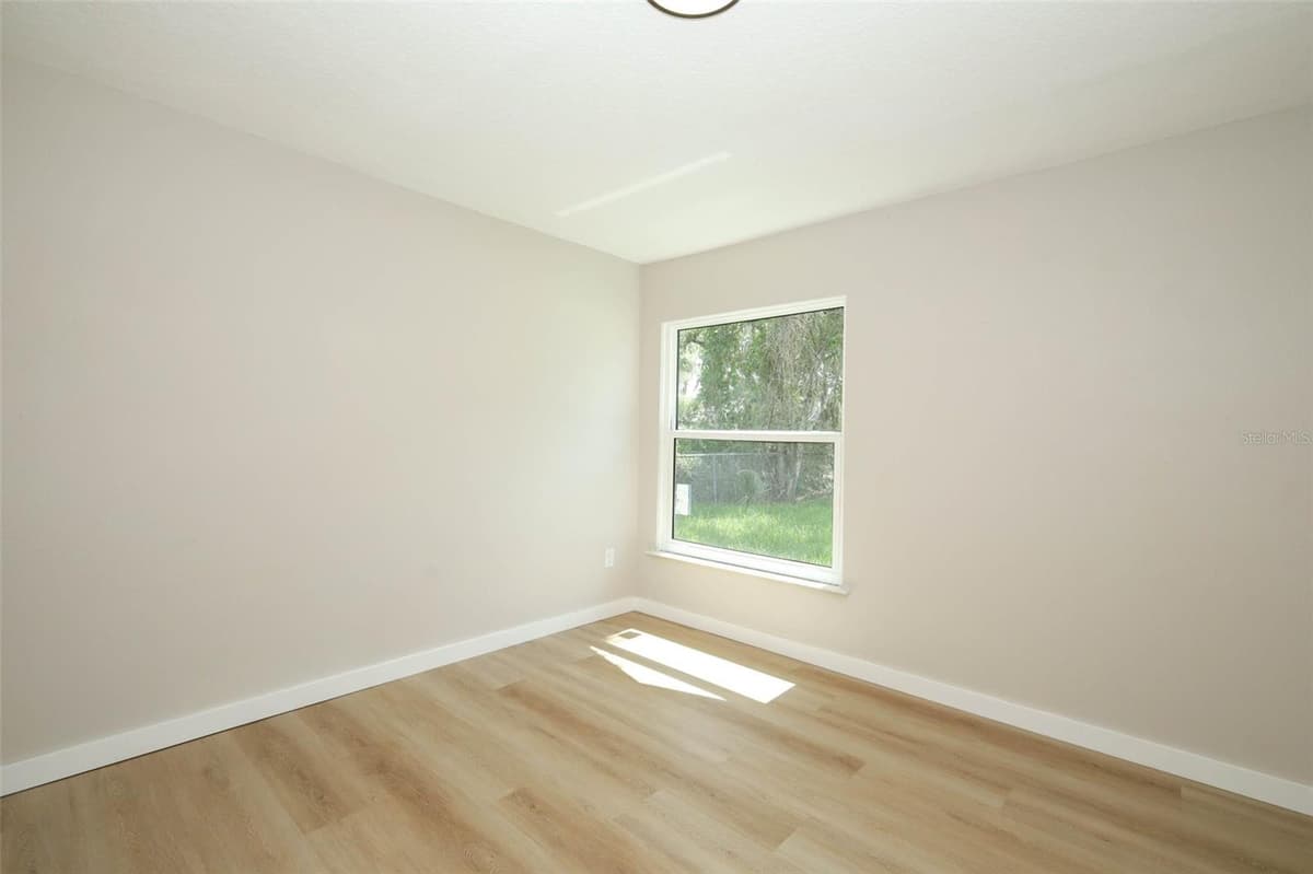 761 ROBINHOOD DRIVE — photo 30 of 39