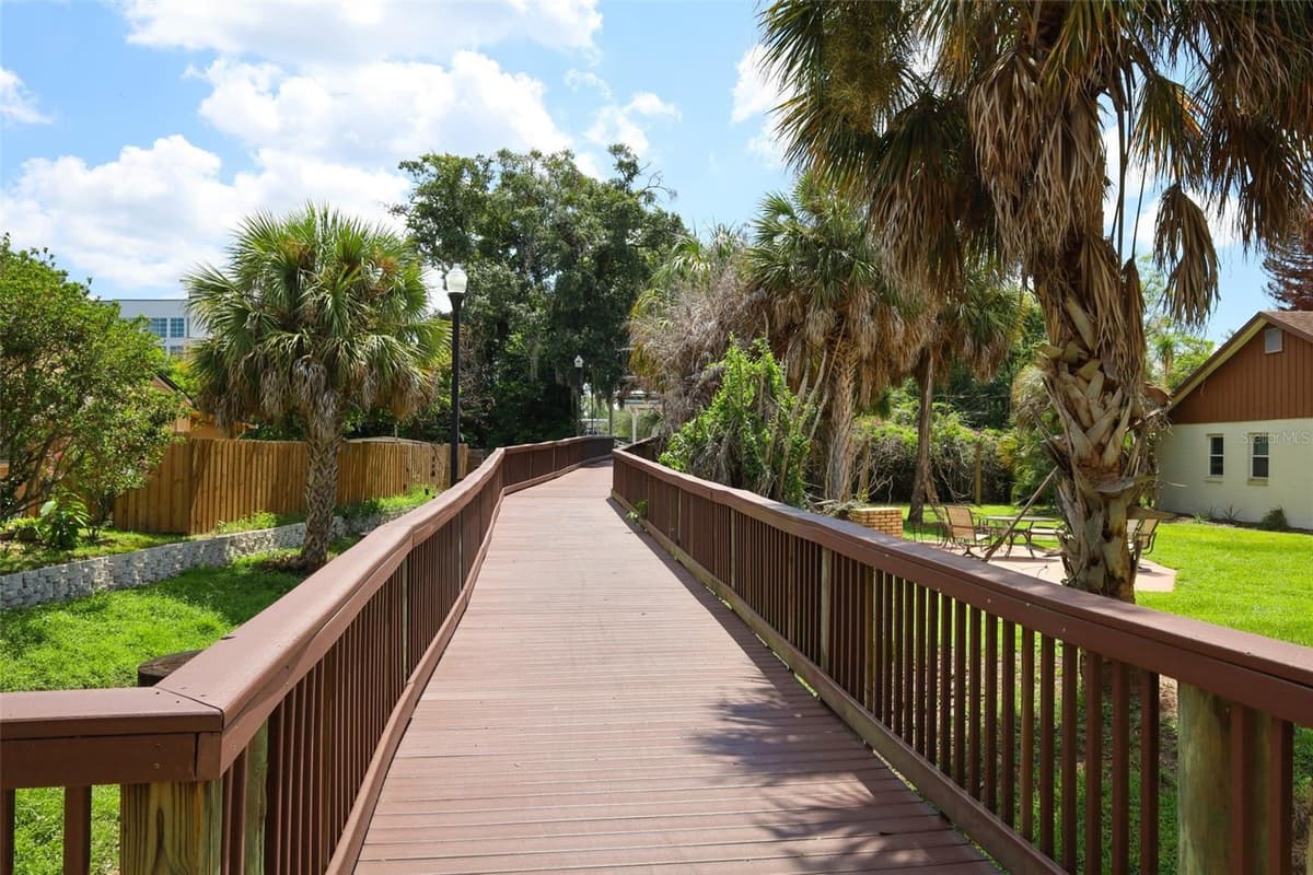 761 ROBINHOOD DRIVE — photo 37 of 39