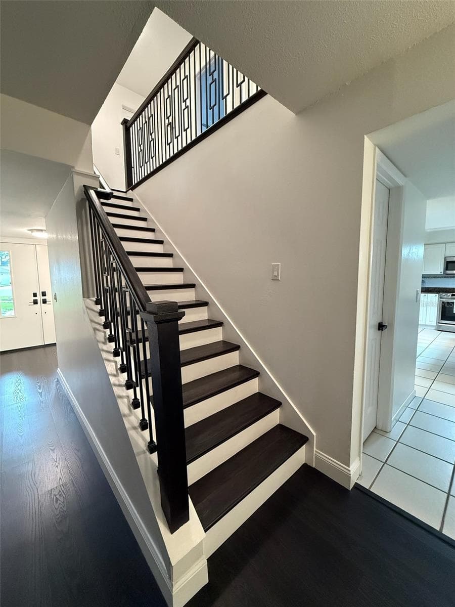 8004 BELTREES COURT — photo 11 of 19