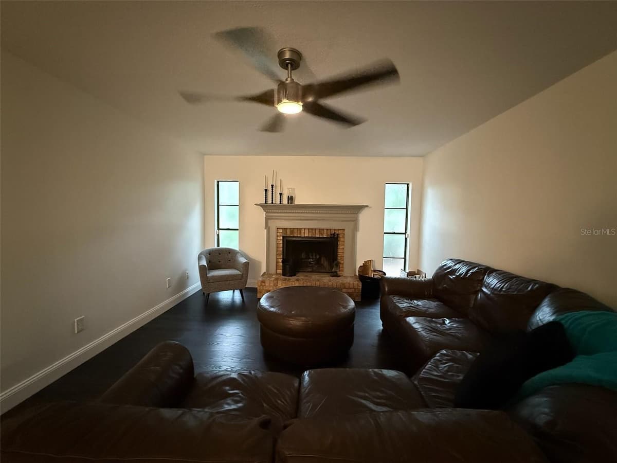 8004 BELTREES COURT — photo 6 of 19