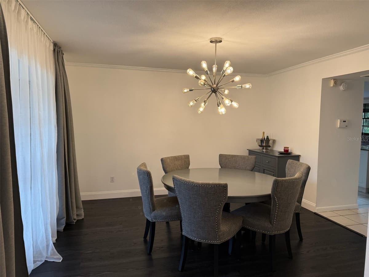 8004 BELTREES COURT — photo 7 of 19