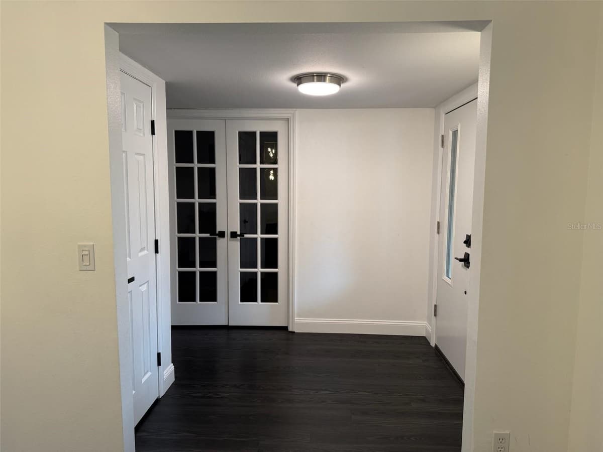 8004 BELTREES COURT — photo 2 of 19