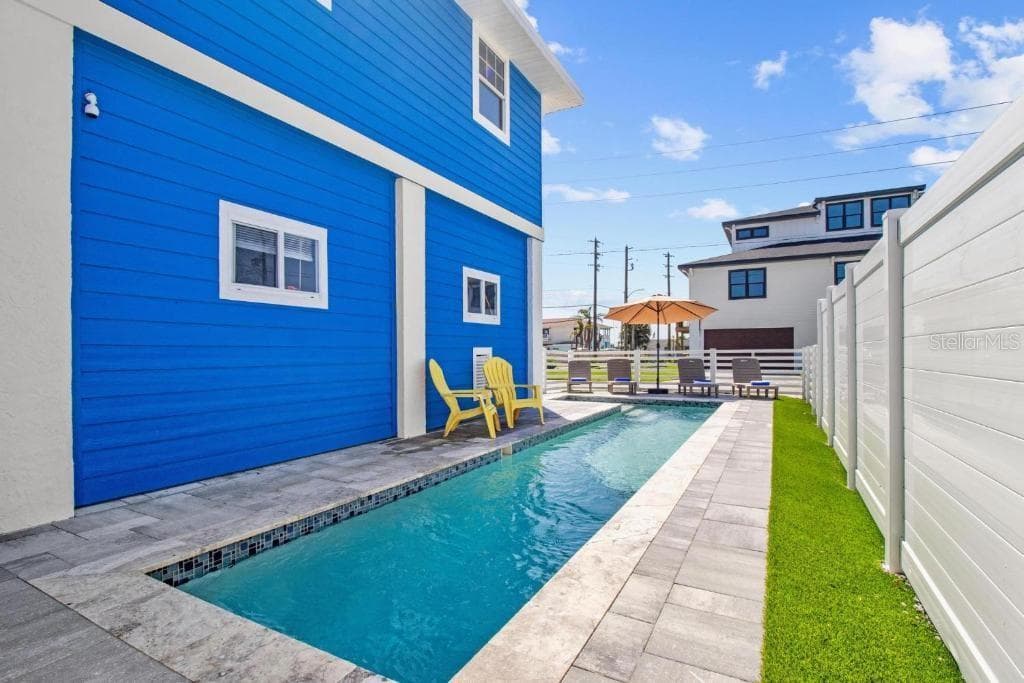 14500 BAYSHORE DRIVE — photo 4 of 58