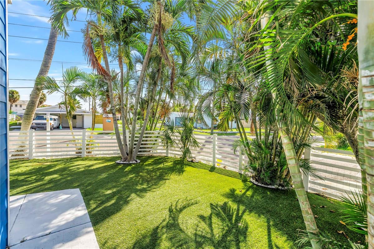14500 BAYSHORE DRIVE — photo 44 of 58