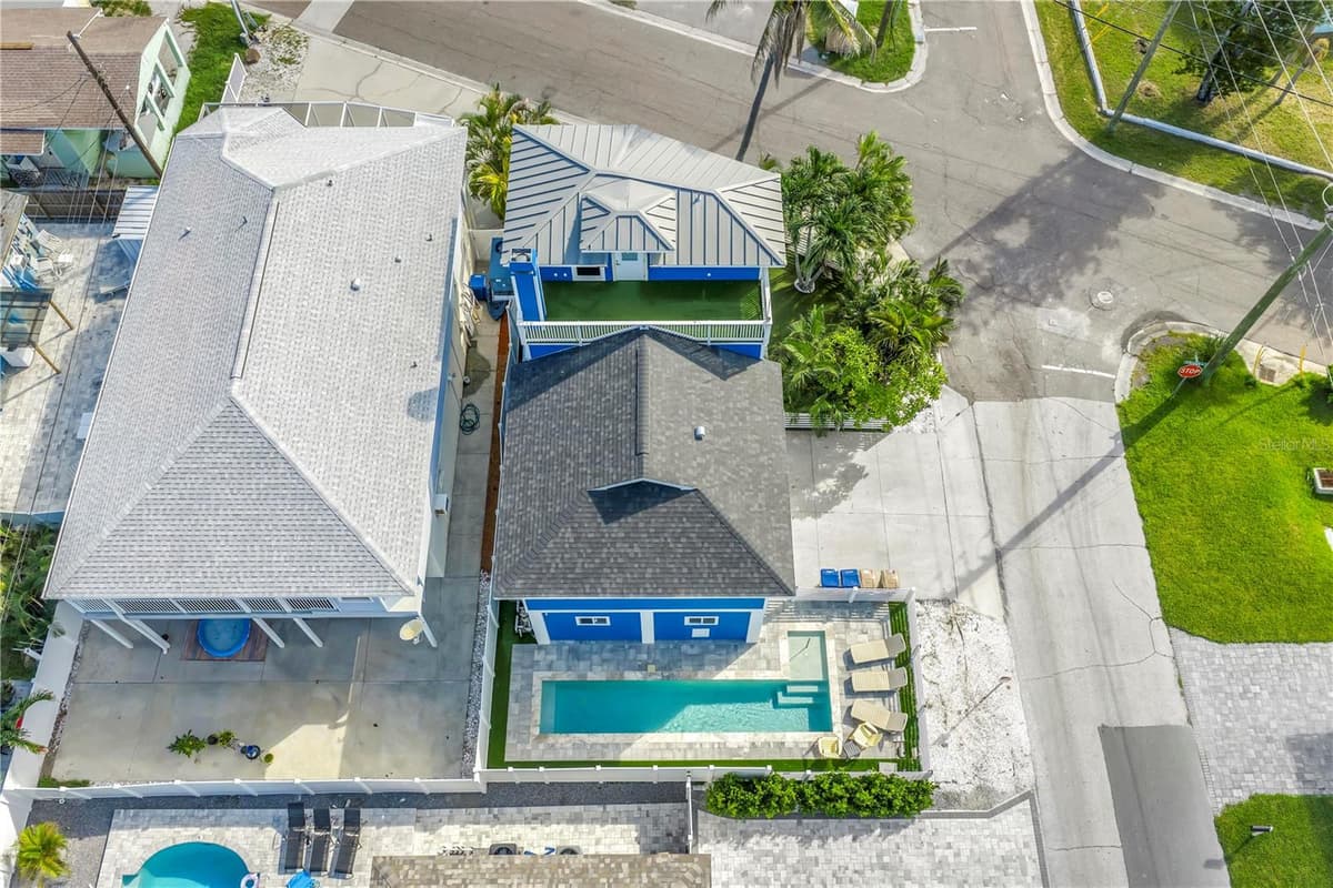 14500 BAYSHORE DRIVE — photo 42 of 58