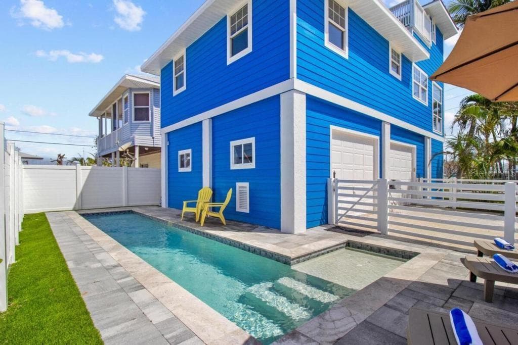 14500 BAYSHORE DRIVE — photo 2 of 58