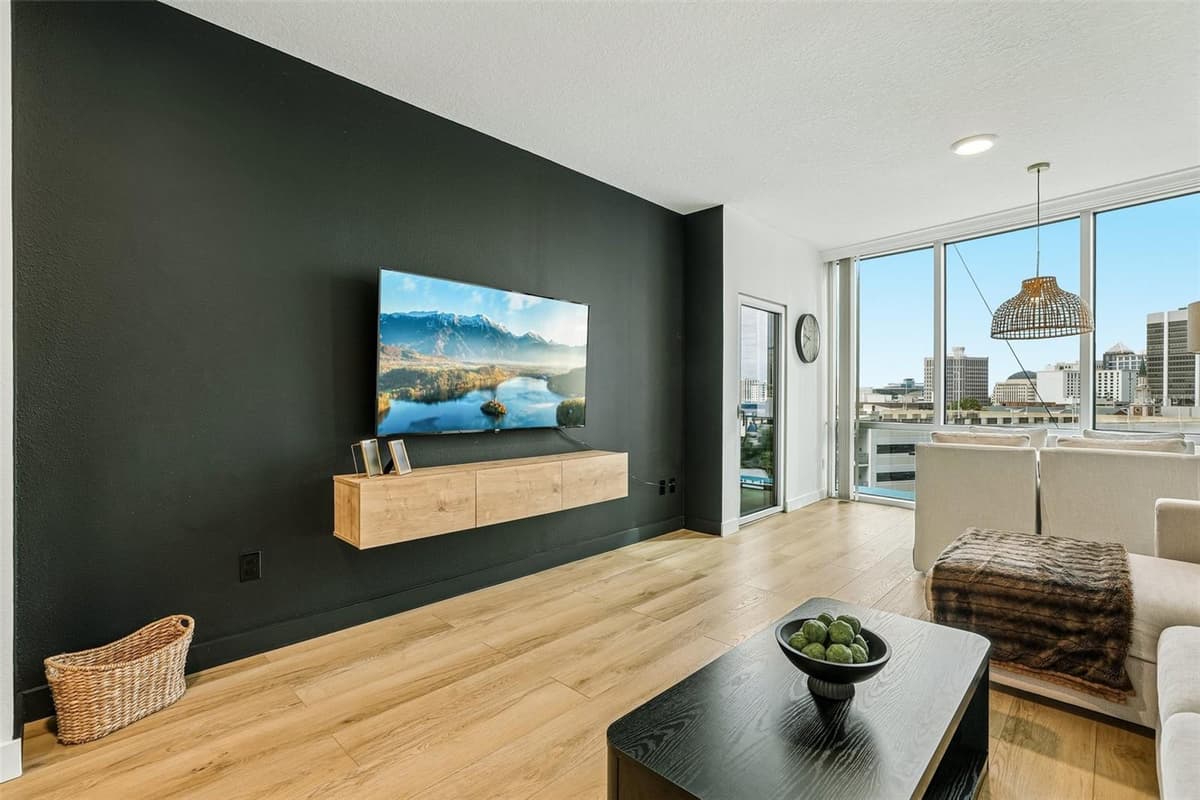 322 CENTRAL BOULEVARD — photo 7 of 35