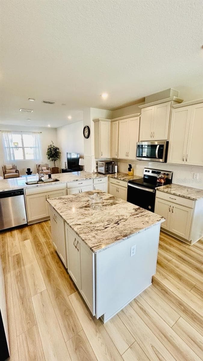 11926 SUNSAIL AVENUE — photo 4 of 24