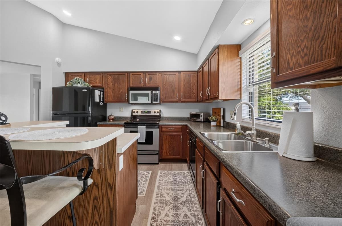 2495 TIPTON DRIVE — photo 18 of 40