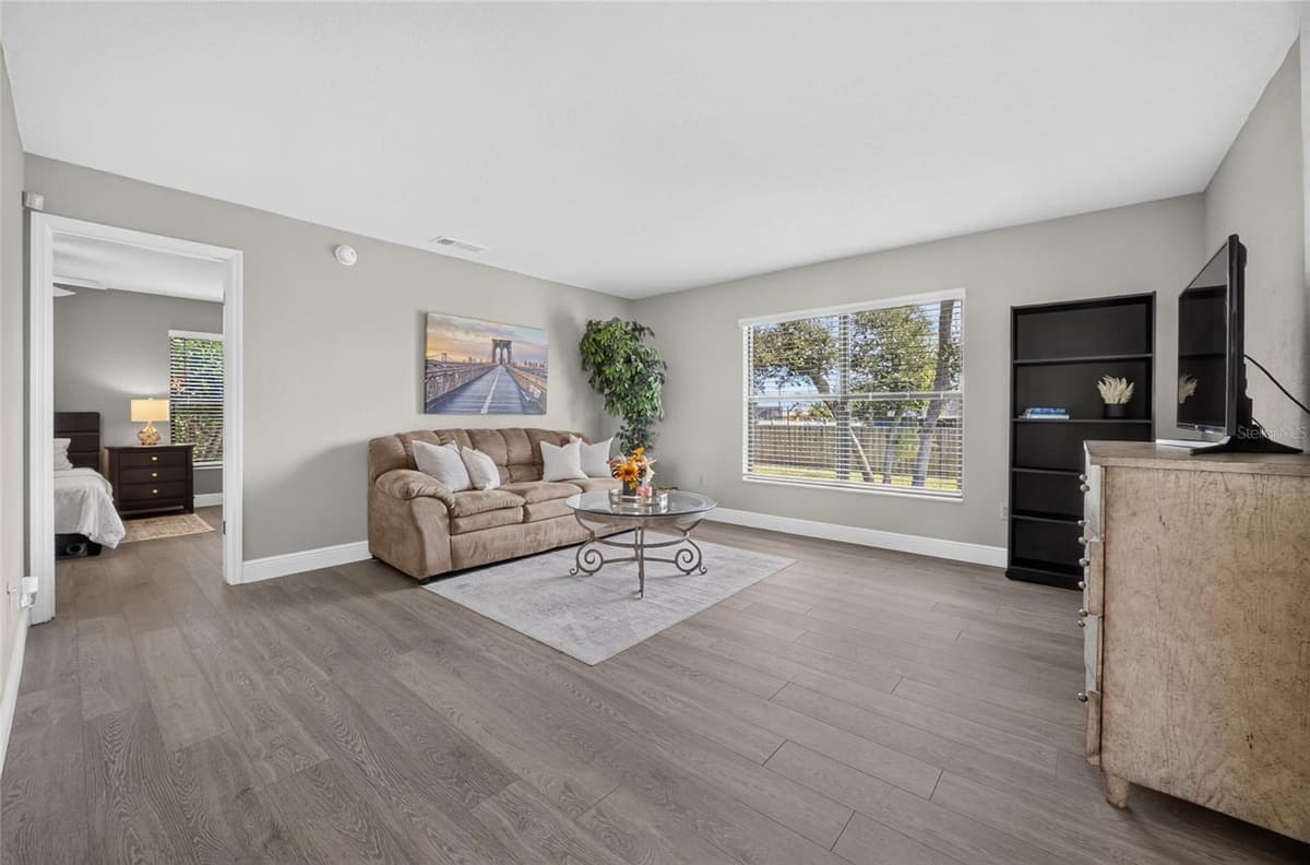 2495 TIPTON DRIVE — photo 6 of 40