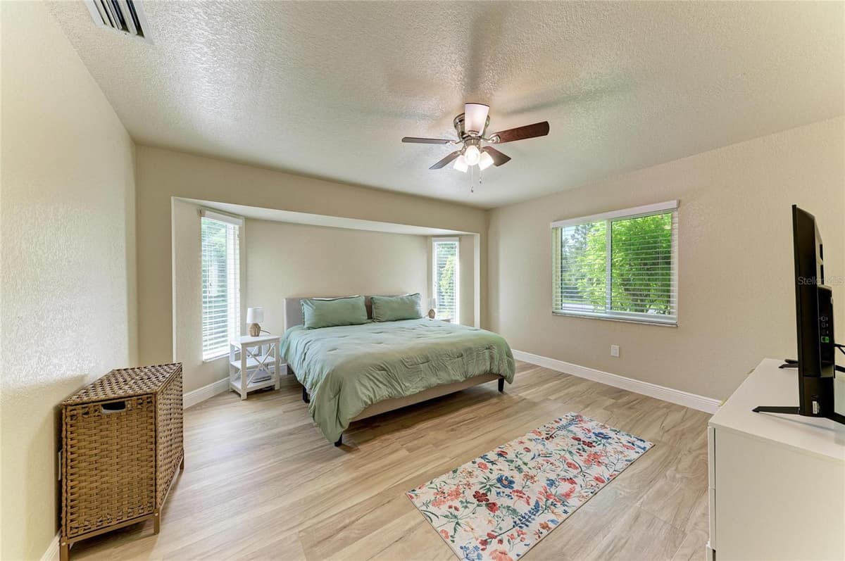 13088 PROCTOR AVENUE — photo 13 of 42