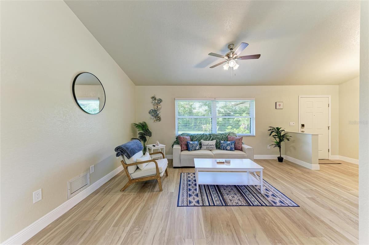 13088 PROCTOR AVENUE — photo 7 of 42