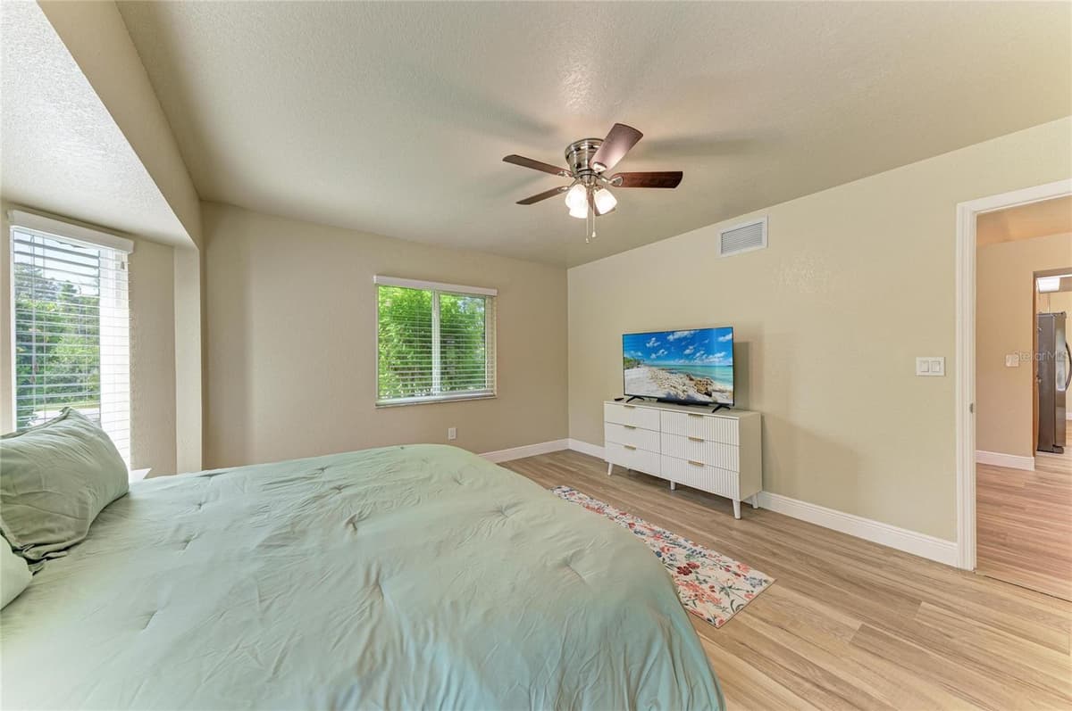 13088 PROCTOR AVENUE — photo 15 of 42