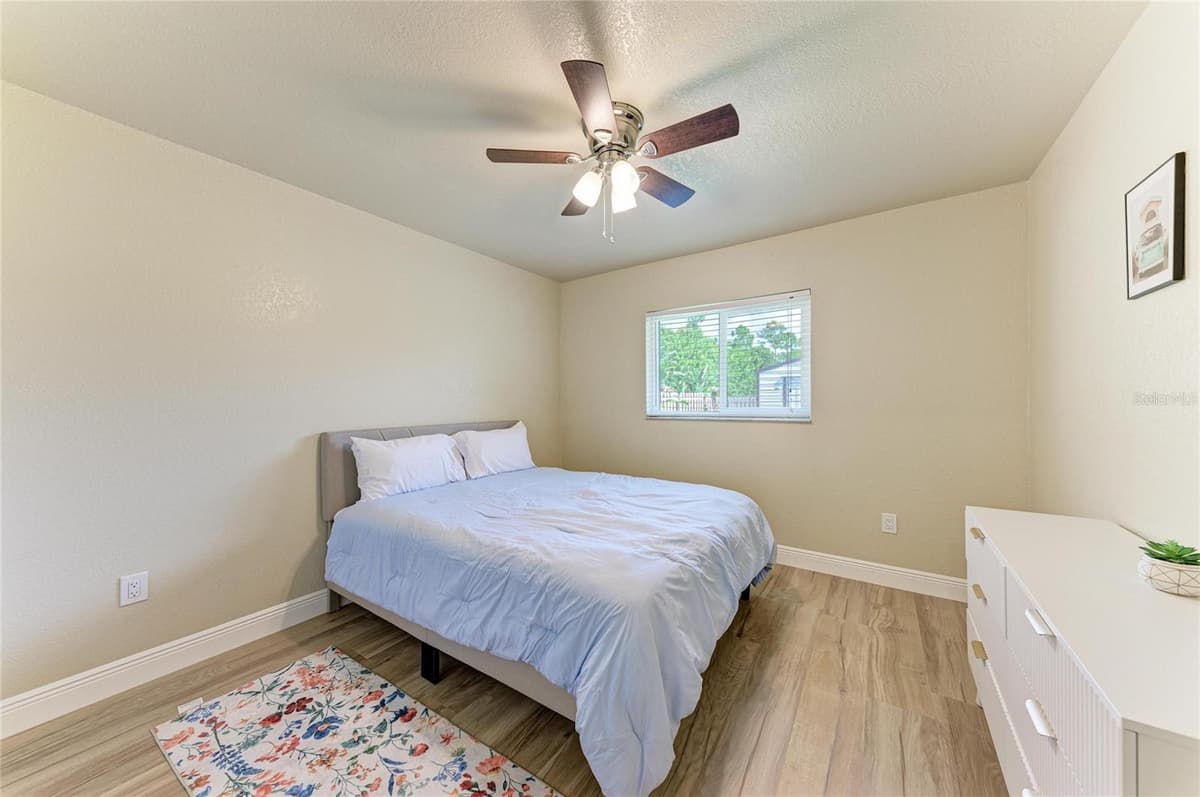 13088 PROCTOR AVENUE — photo 28 of 42
