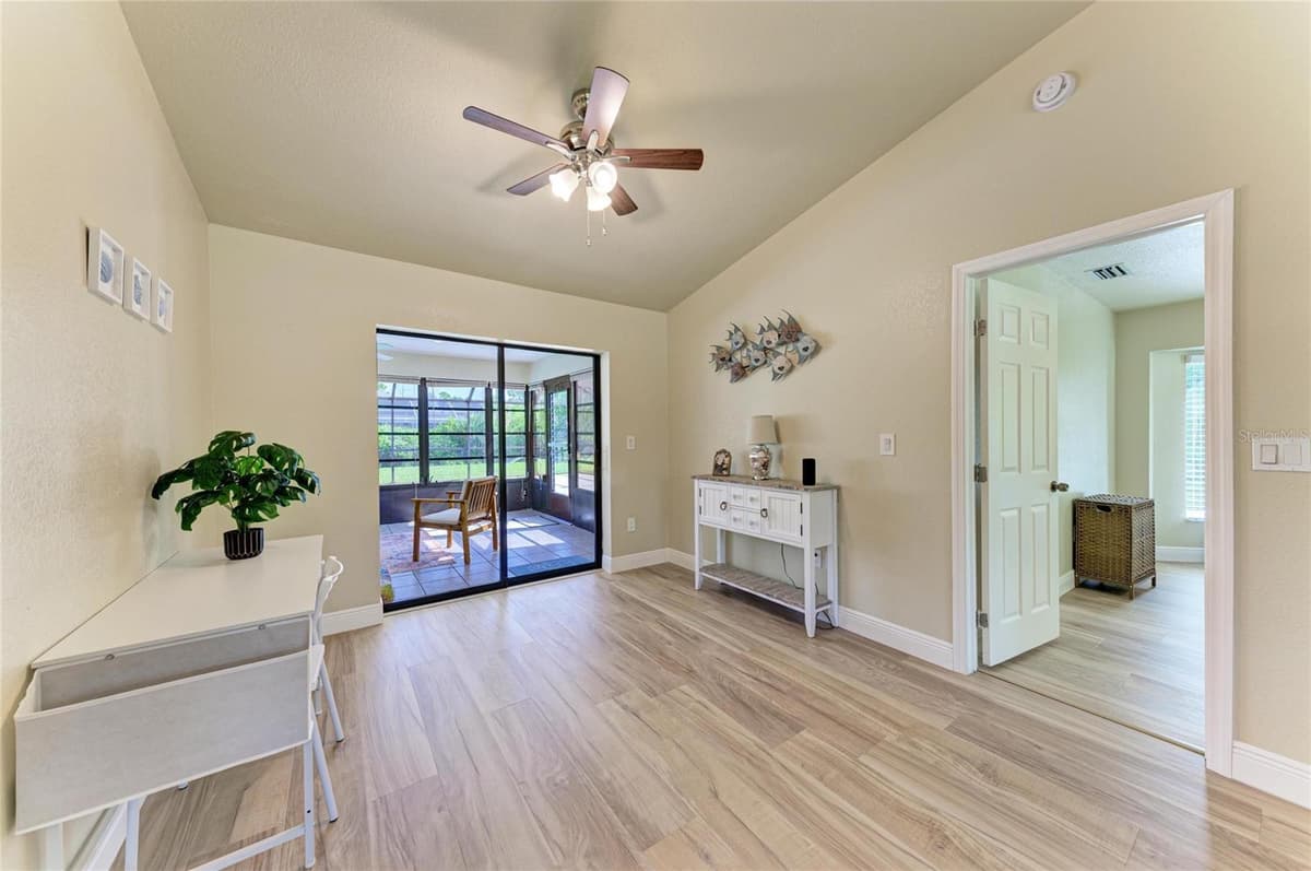13088 PROCTOR AVENUE — photo 12 of 42