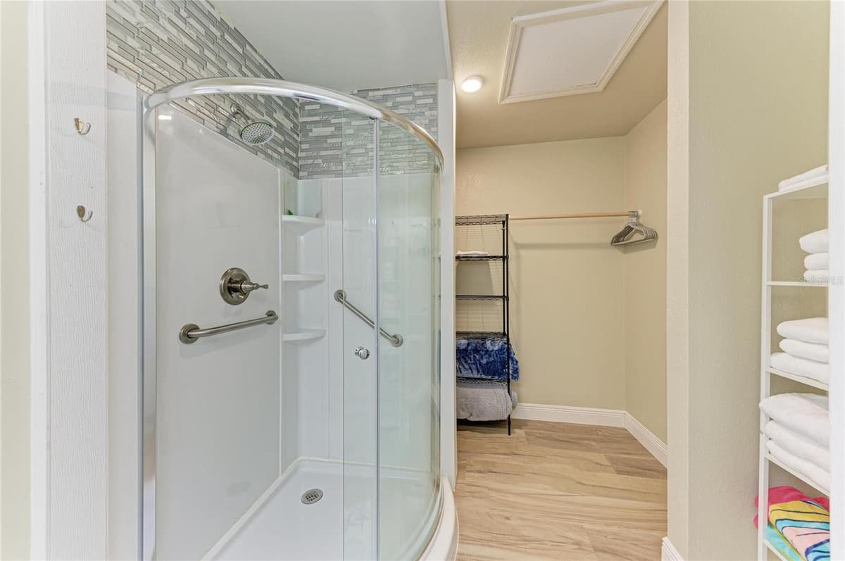 13088 PROCTOR AVENUE — photo 18 of 42