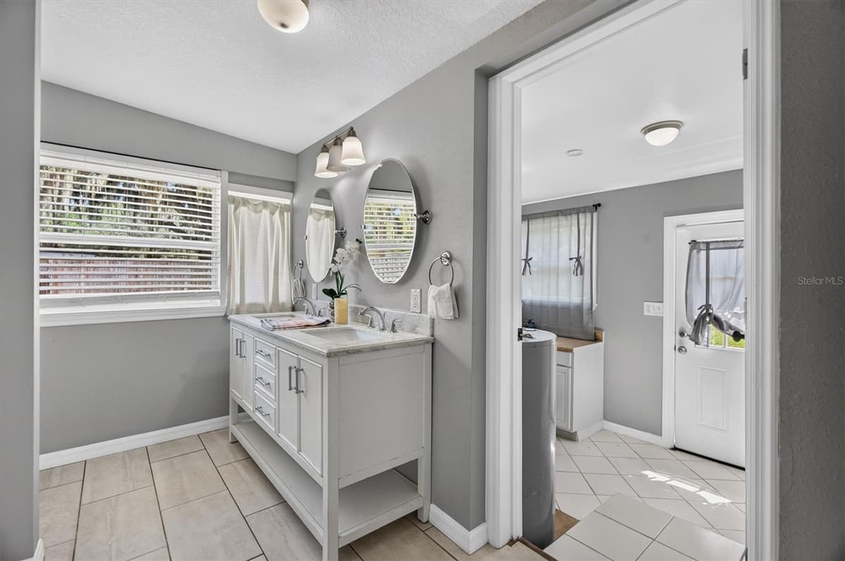 803 KING STREET — photo 13 of 26