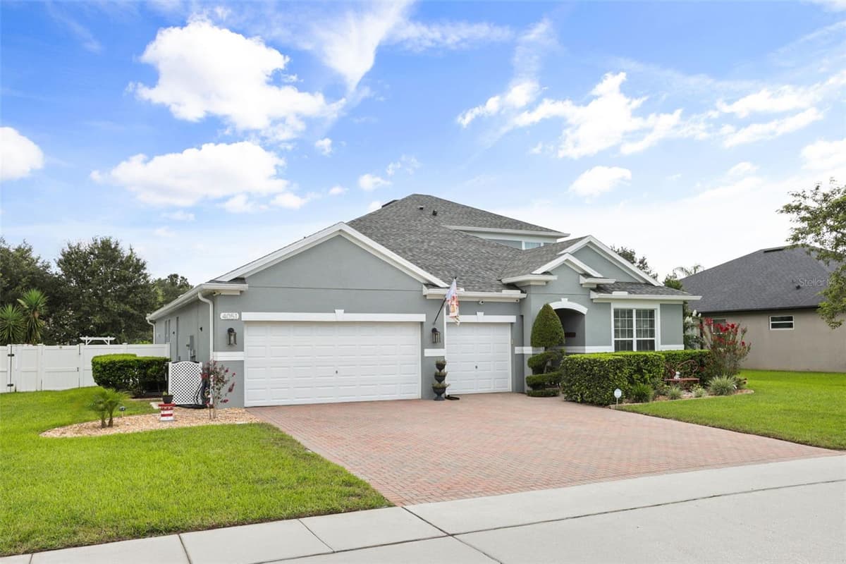 4051 KNOTT DRIVE — photo 3 of 54