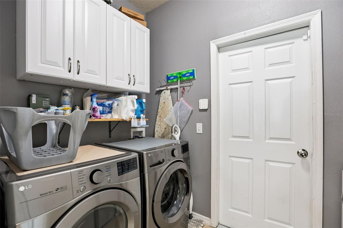 4051 KNOTT DRIVE — photo 34 of 54