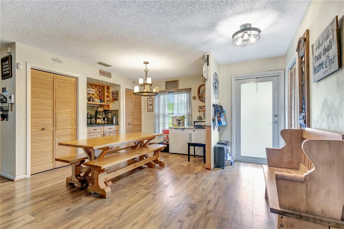 10710 BILL TUCKER ROAD — photo 5 of 81