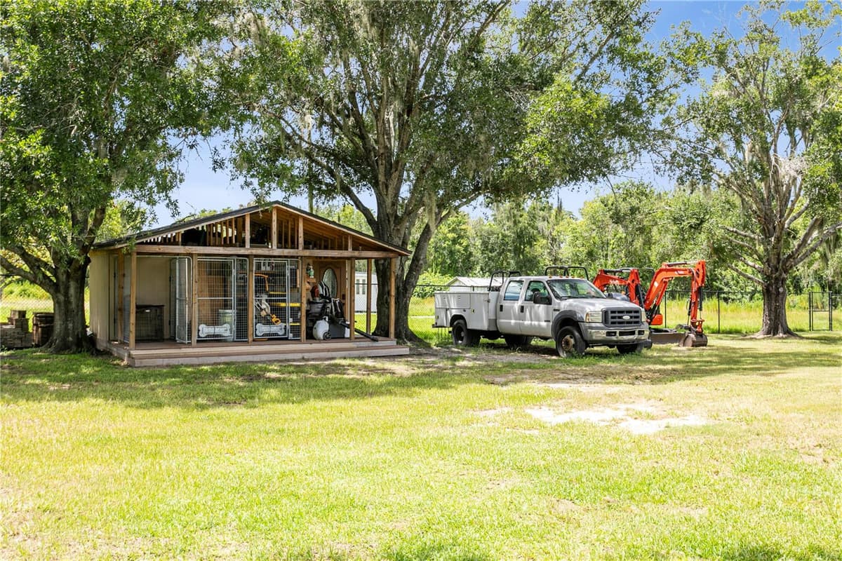 10710 BILL TUCKER ROAD — photo 40 of 81