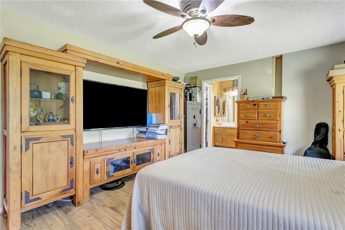 10710 BILL TUCKER ROAD — photo 15 of 81