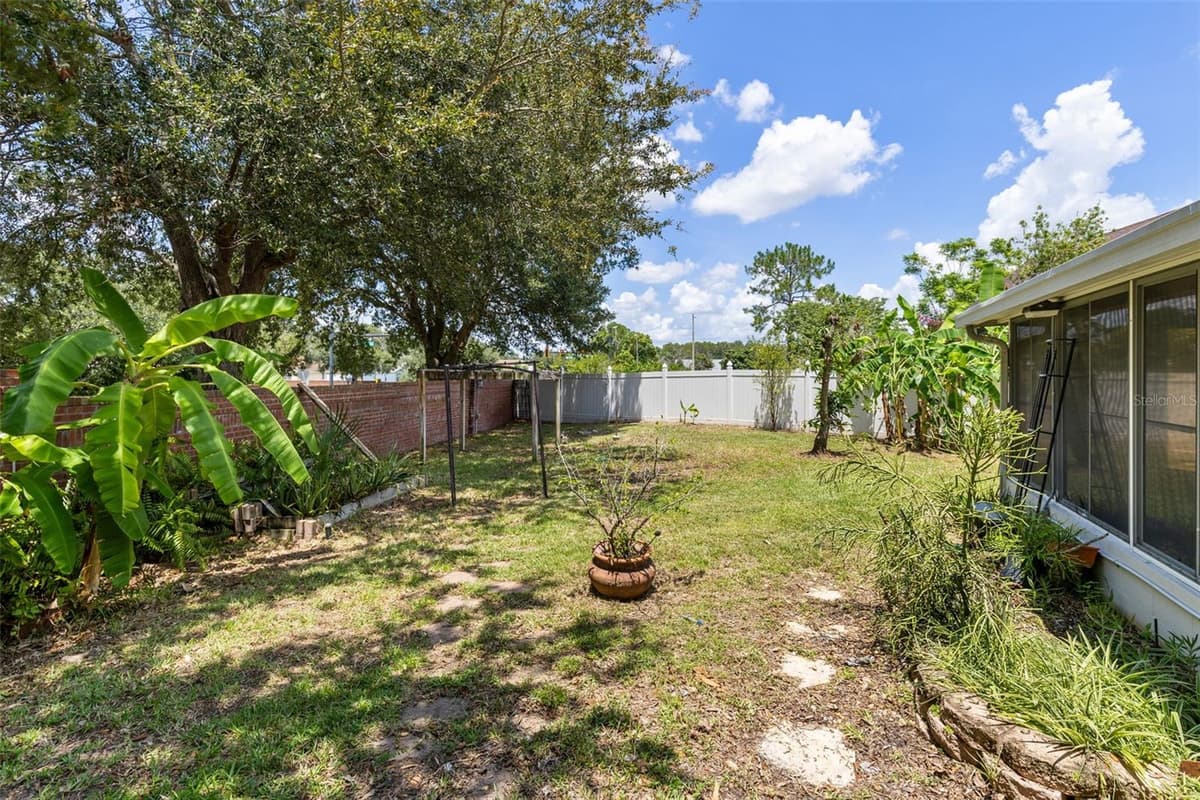 12212 HOLLY JANE COURT — photo 32 of 47