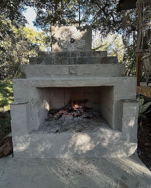7033 CREEK DRIVE — photo 26 of 65