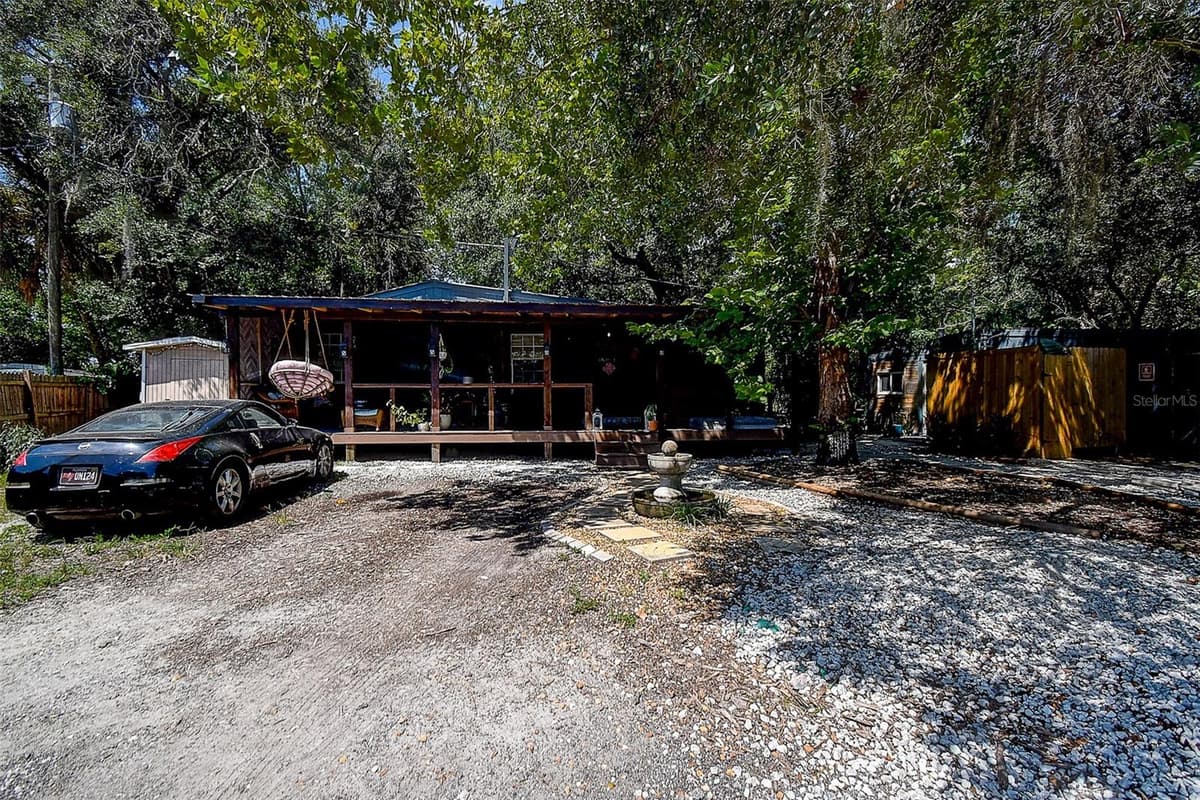 7033 CREEK DRIVE — photo 53 of 65