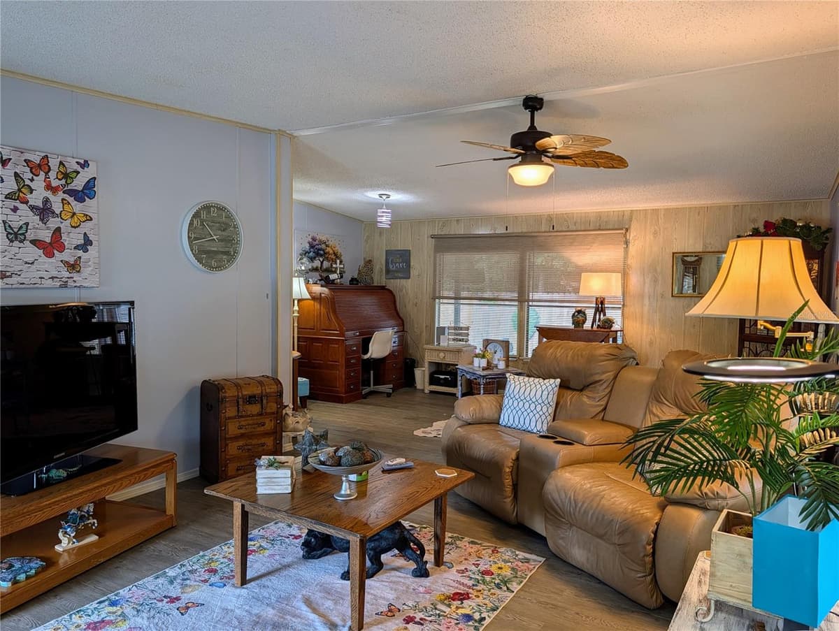 6517 110TH LANE — photo 4 of 37