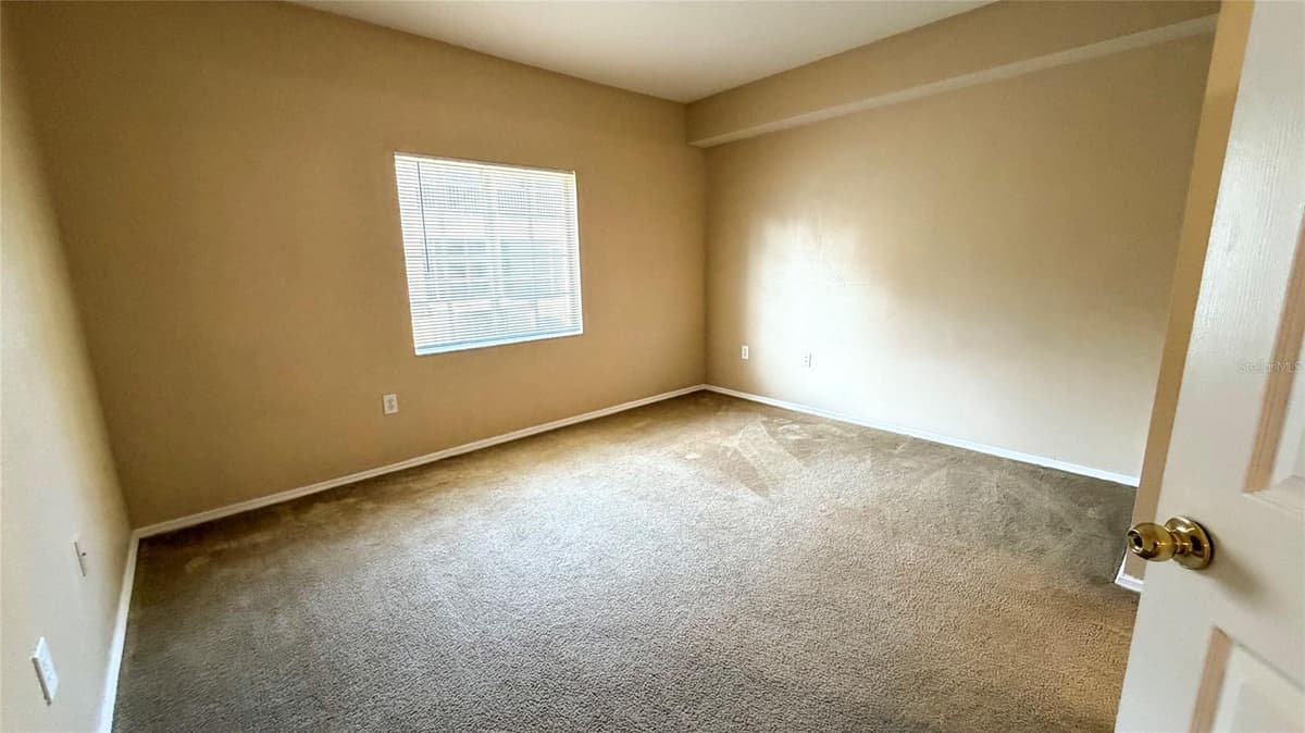 9523 GROVEDALE CIRCLE — photo 28 of 67