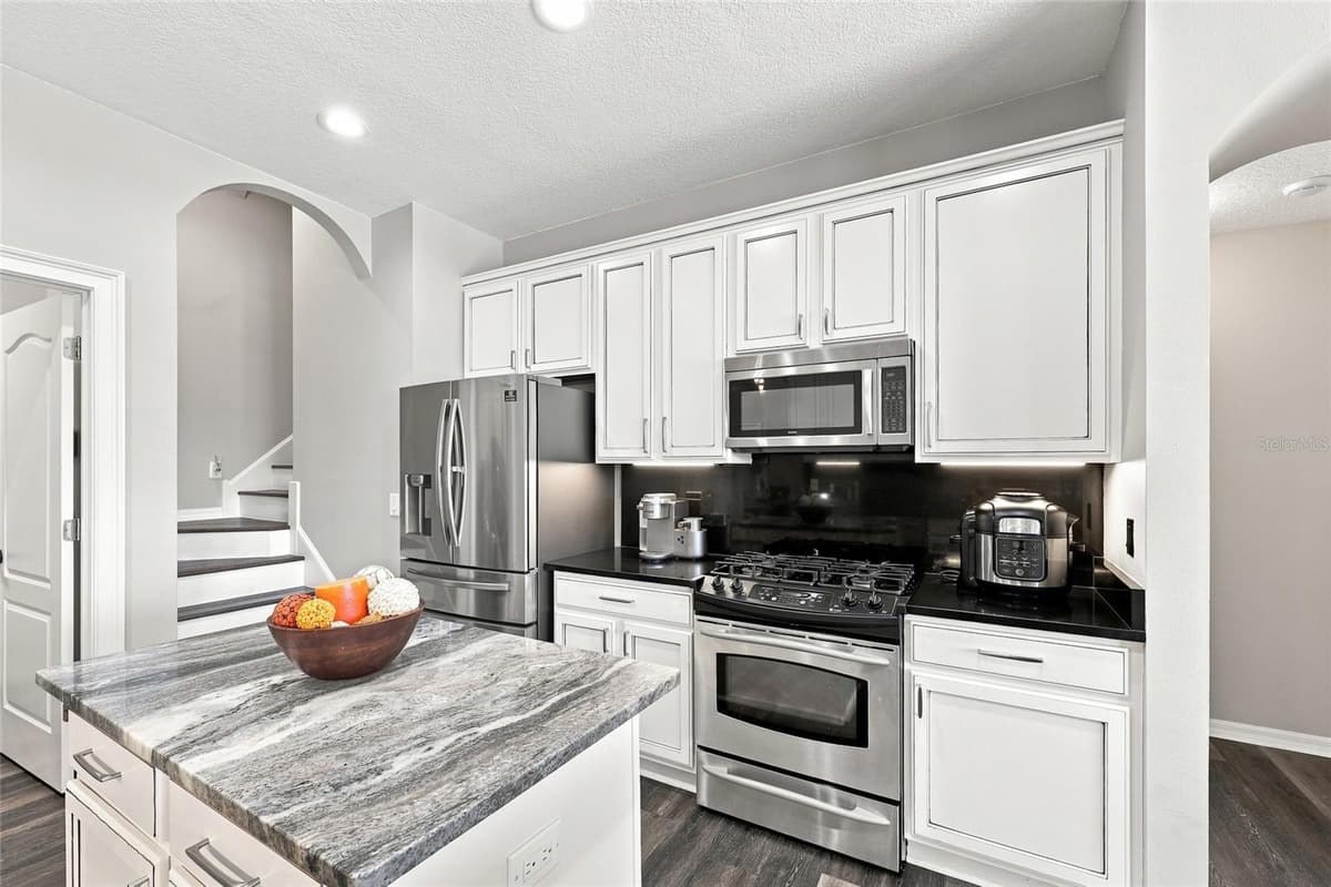 8310 SUMMER GROVE ROAD — photo 36 of 90
