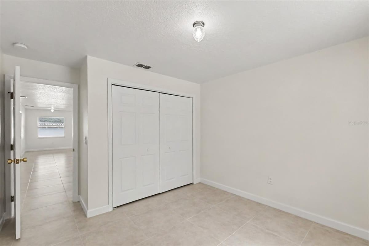 10324 SUMMERVIEW CIRCLE — photo 16 of 29