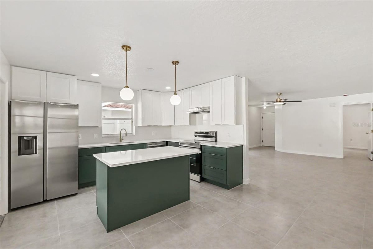 10324 SUMMERVIEW CIRCLE — photo 9 of 29