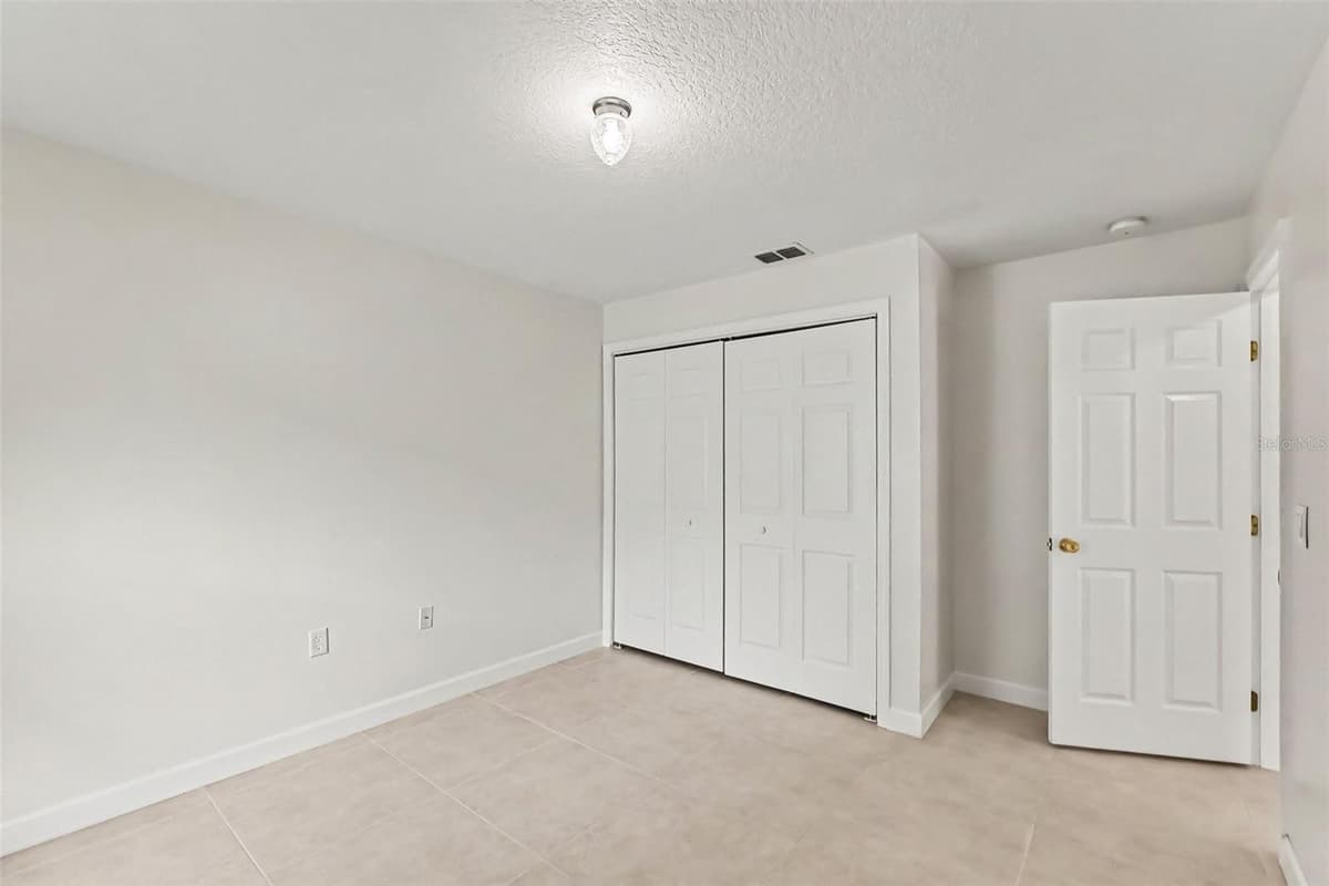 10324 SUMMERVIEW CIRCLE — photo 20 of 29