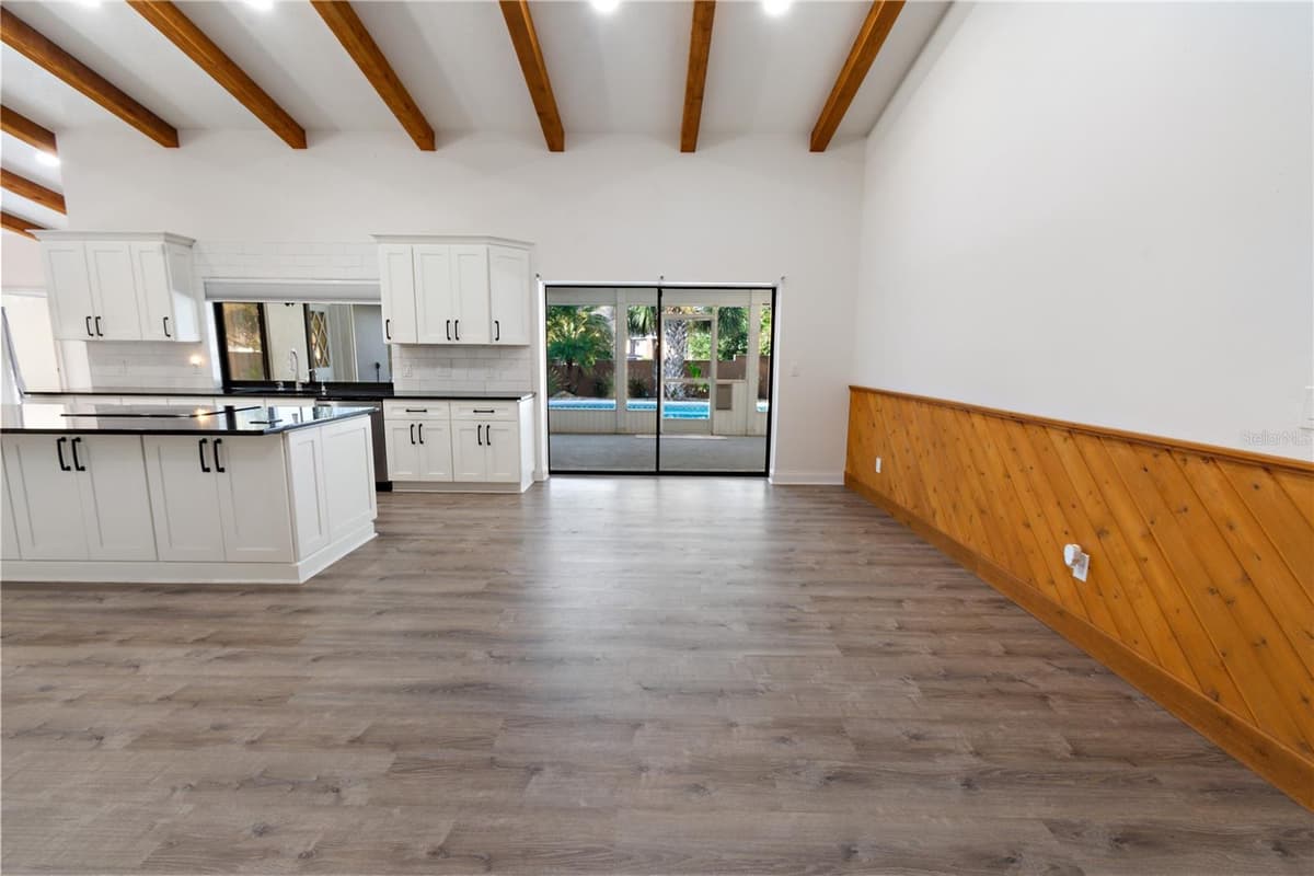280 SANTA ROSA DRIVE — photo 4 of 44