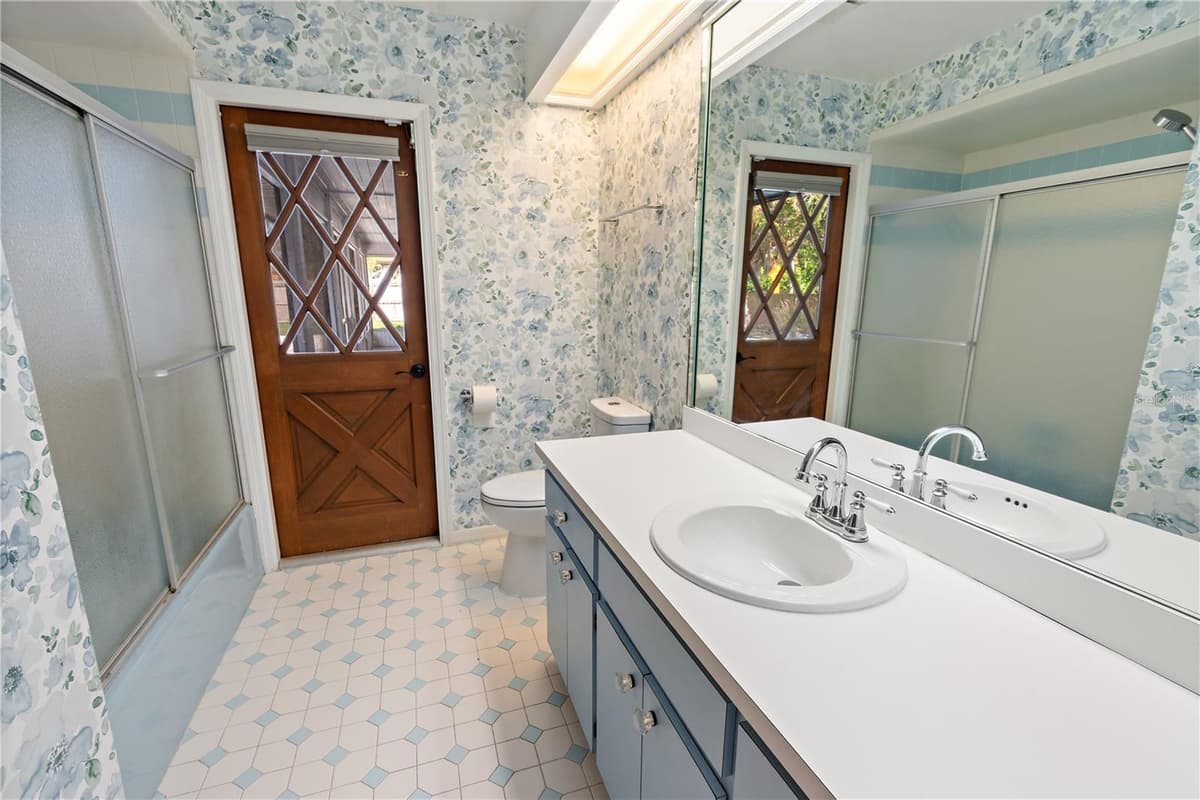 280 SANTA ROSA DRIVE — photo 27 of 44