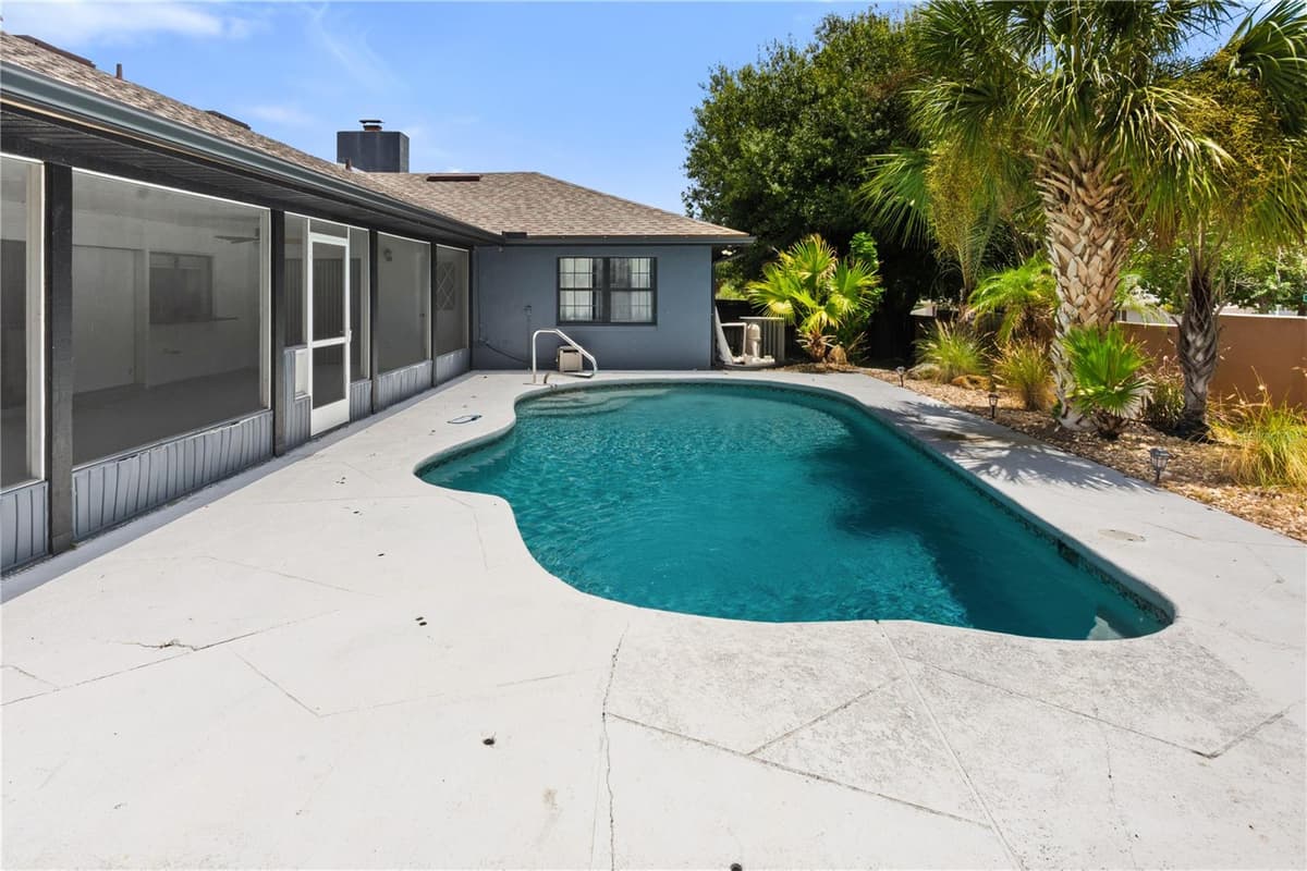 280 SANTA ROSA DRIVE — photo 29 of 44