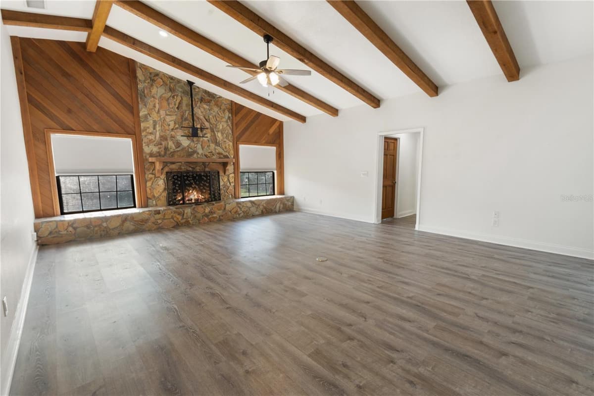 280 SANTA ROSA DRIVE — photo 10 of 44