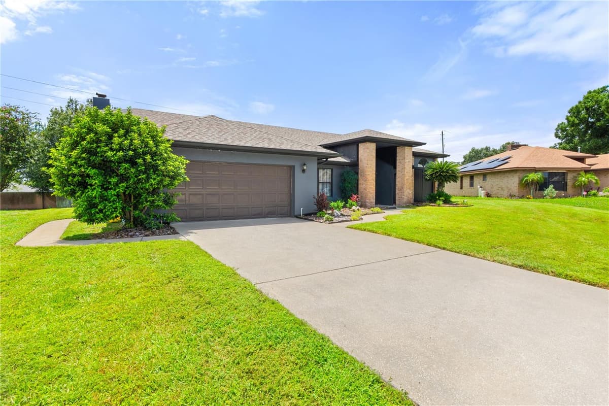 280 SANTA ROSA DRIVE — photo 2 of 44