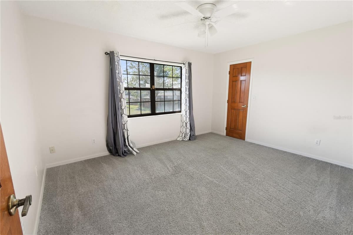 280 SANTA ROSA DRIVE — photo 24 of 44